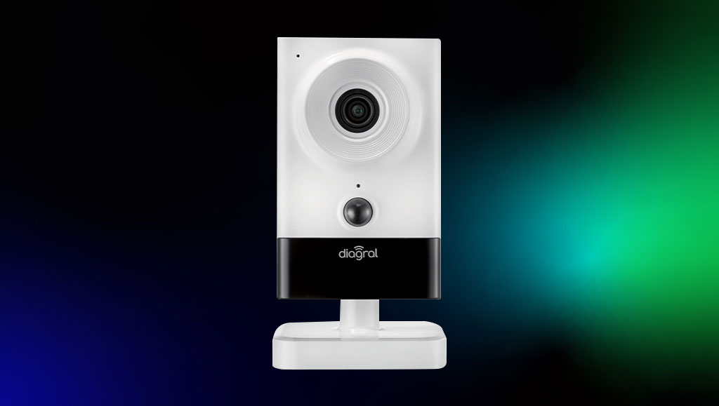 Alarme connectée e-ONE Diagral DIAG18CSF avec caméra intérieure